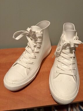 White High-Top Lace-Up Sneakers